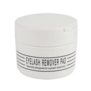 Eyelash cleansing pads